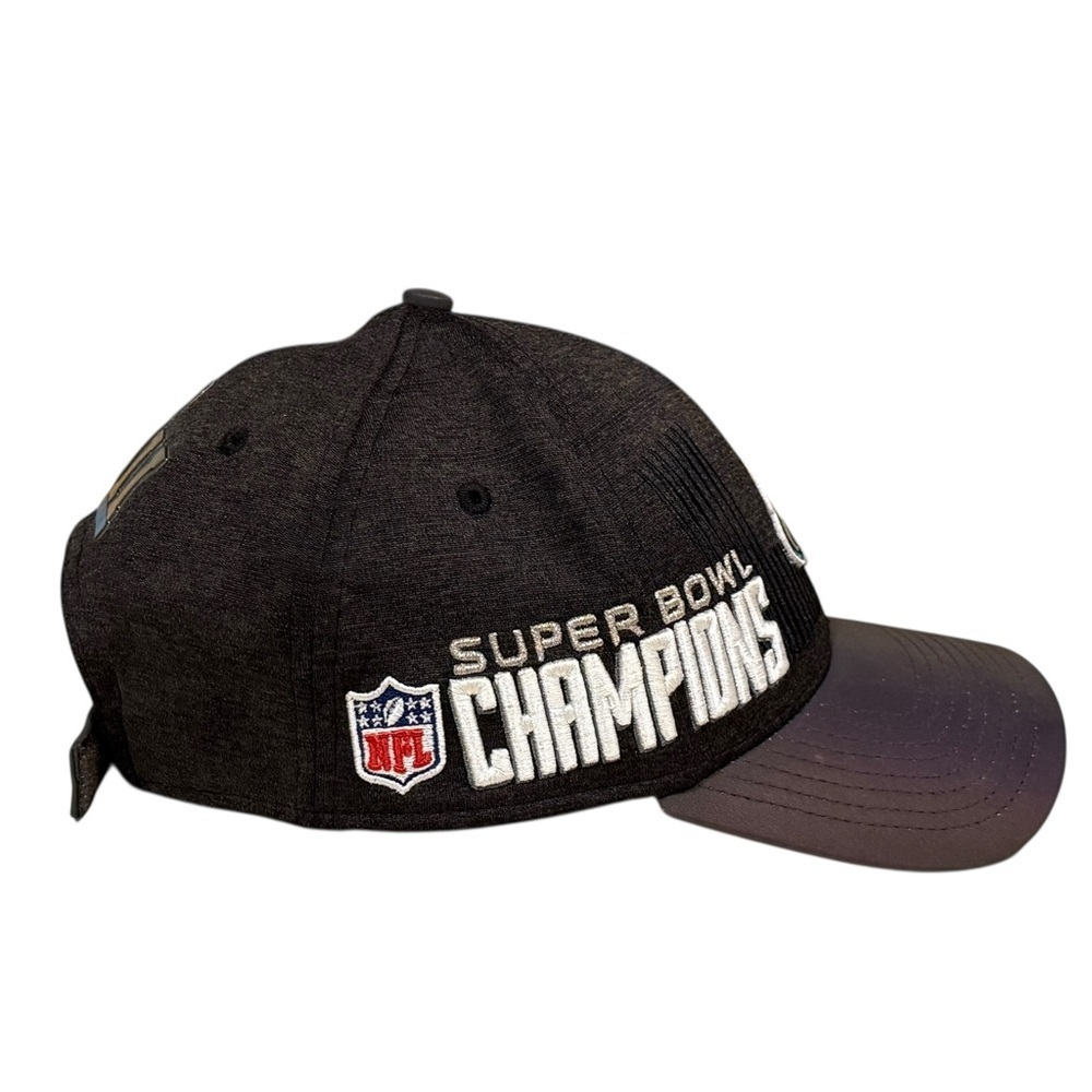 Philadelphia Eagles Super Bowl LII Champions Trophy Collection New Era 9Forty - Picture 6 of 11